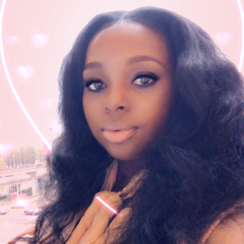 Meet your Posher, Sharissa